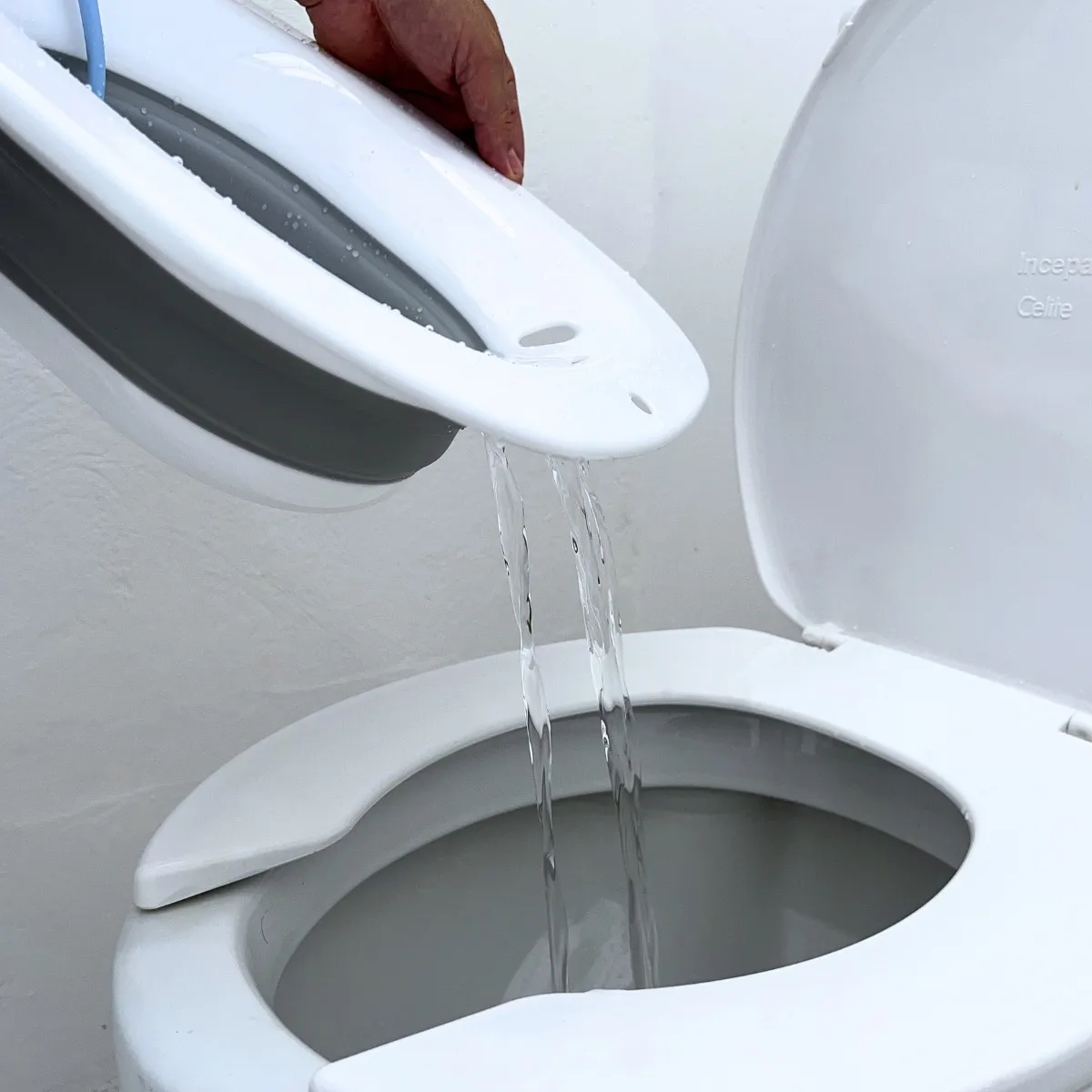 BACIA PARA BANHO DE ASSENTO RETRATIL - Imagem 4